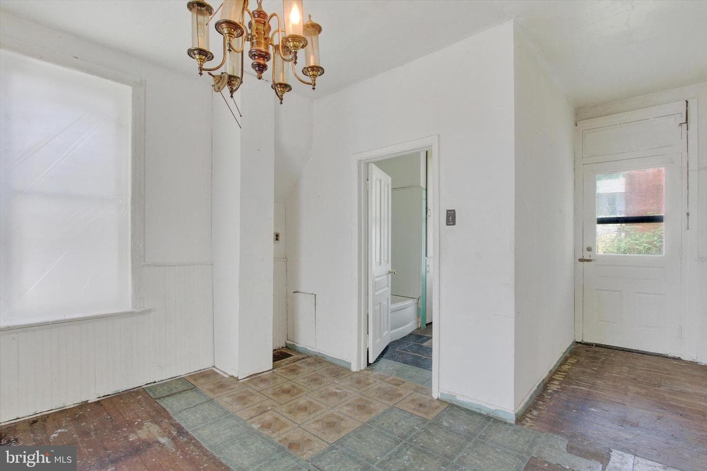 5255 Lincoln Highway W photo 11