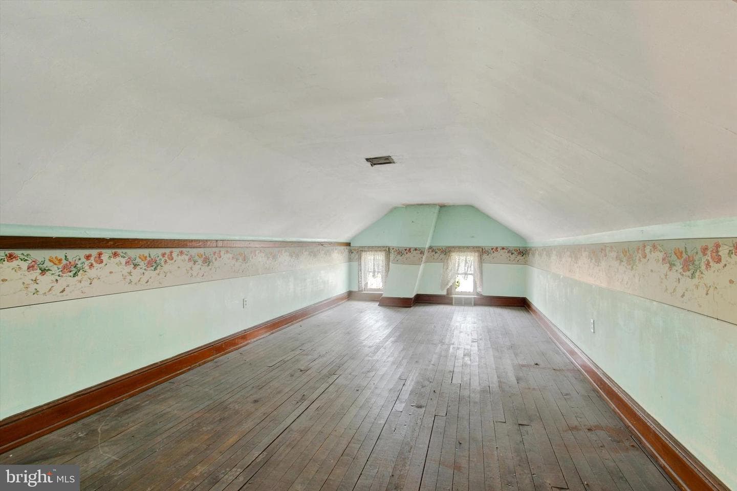 5255 Lincoln Highway W photo 25