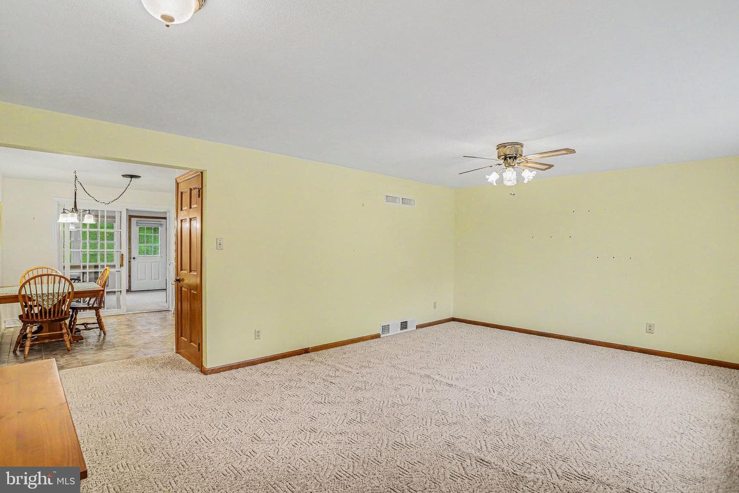 12 Greenbriar Drive photo 5