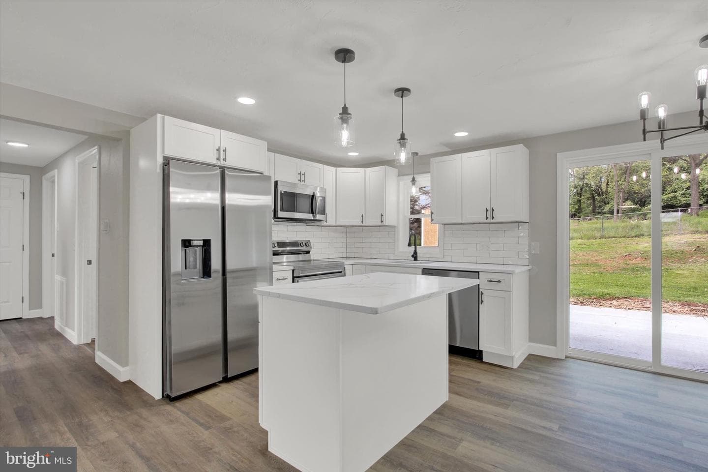 230 Canary Circle photo 6