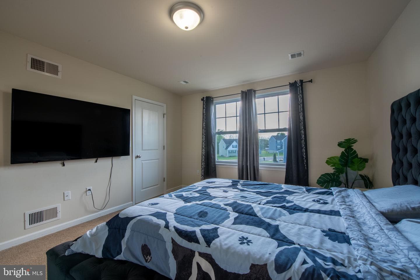 1090 Alder Court photo 31