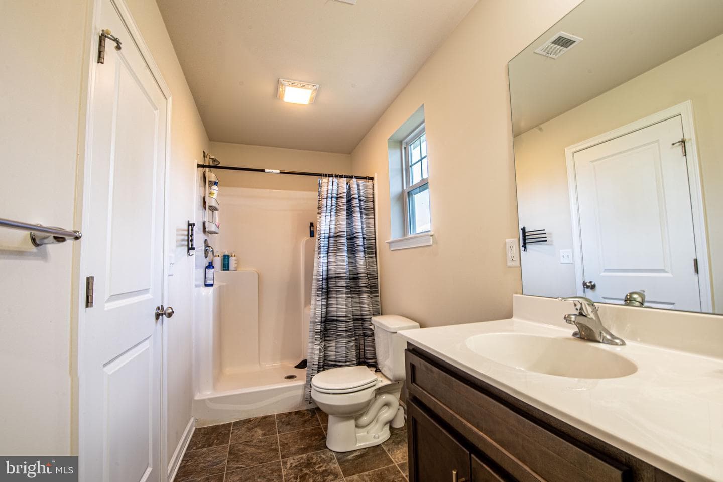 1090 Alder Court photo 34