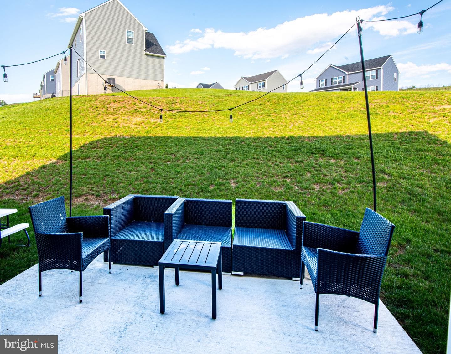 1090 Alder Court photo 5