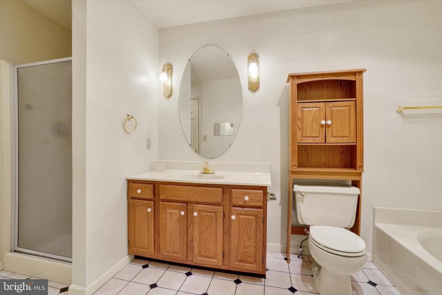 56 Jean Lo Way photo 16