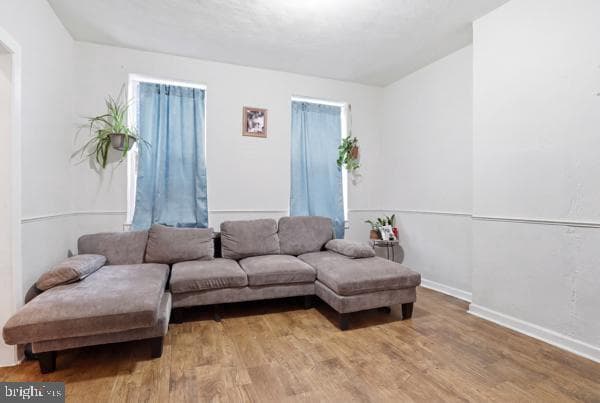 47 E South Street photo 6