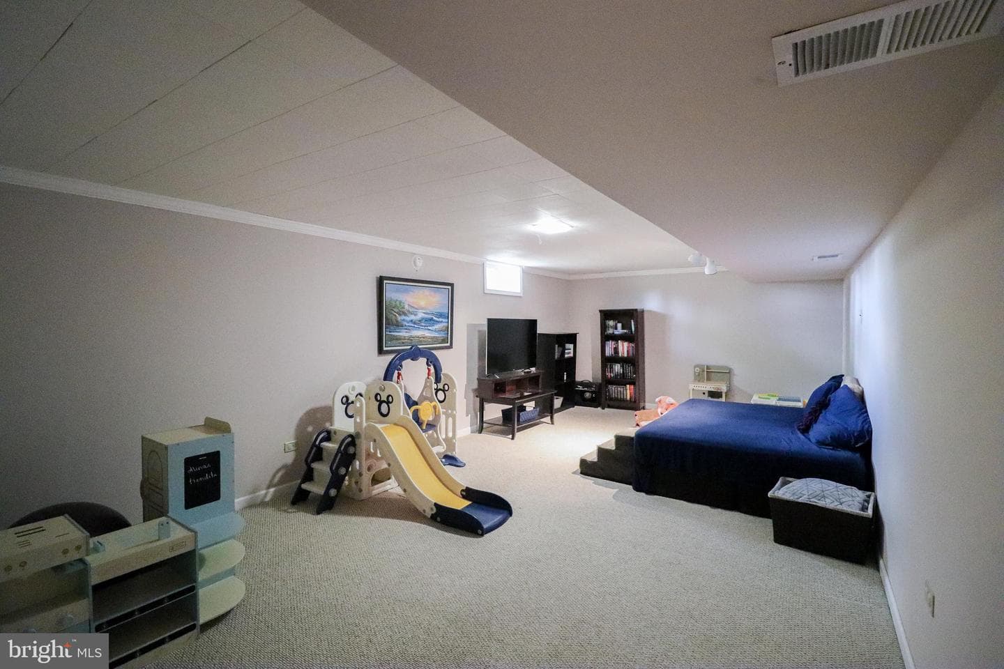 2777 Roosevelt Avenue photo 27