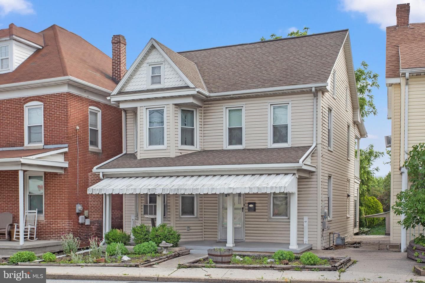 892 Baltimore Street