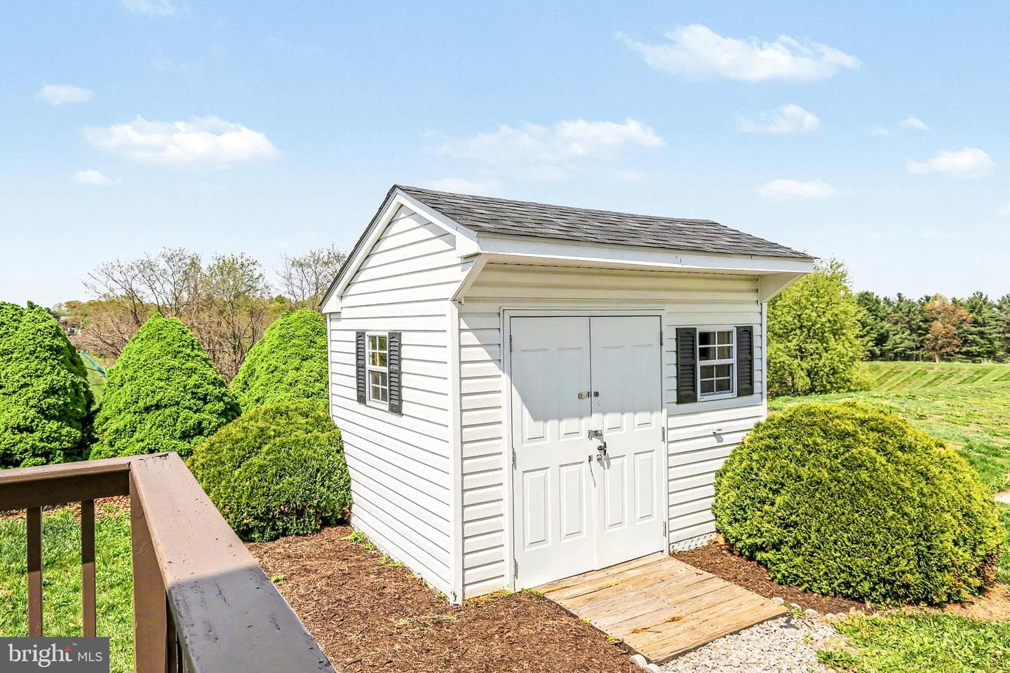1443 Wanda Drive photo 4