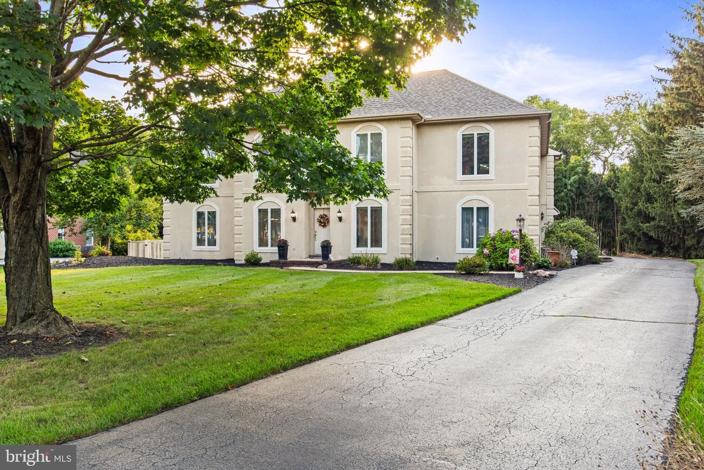 1055 Wetherburn Drive photo 4