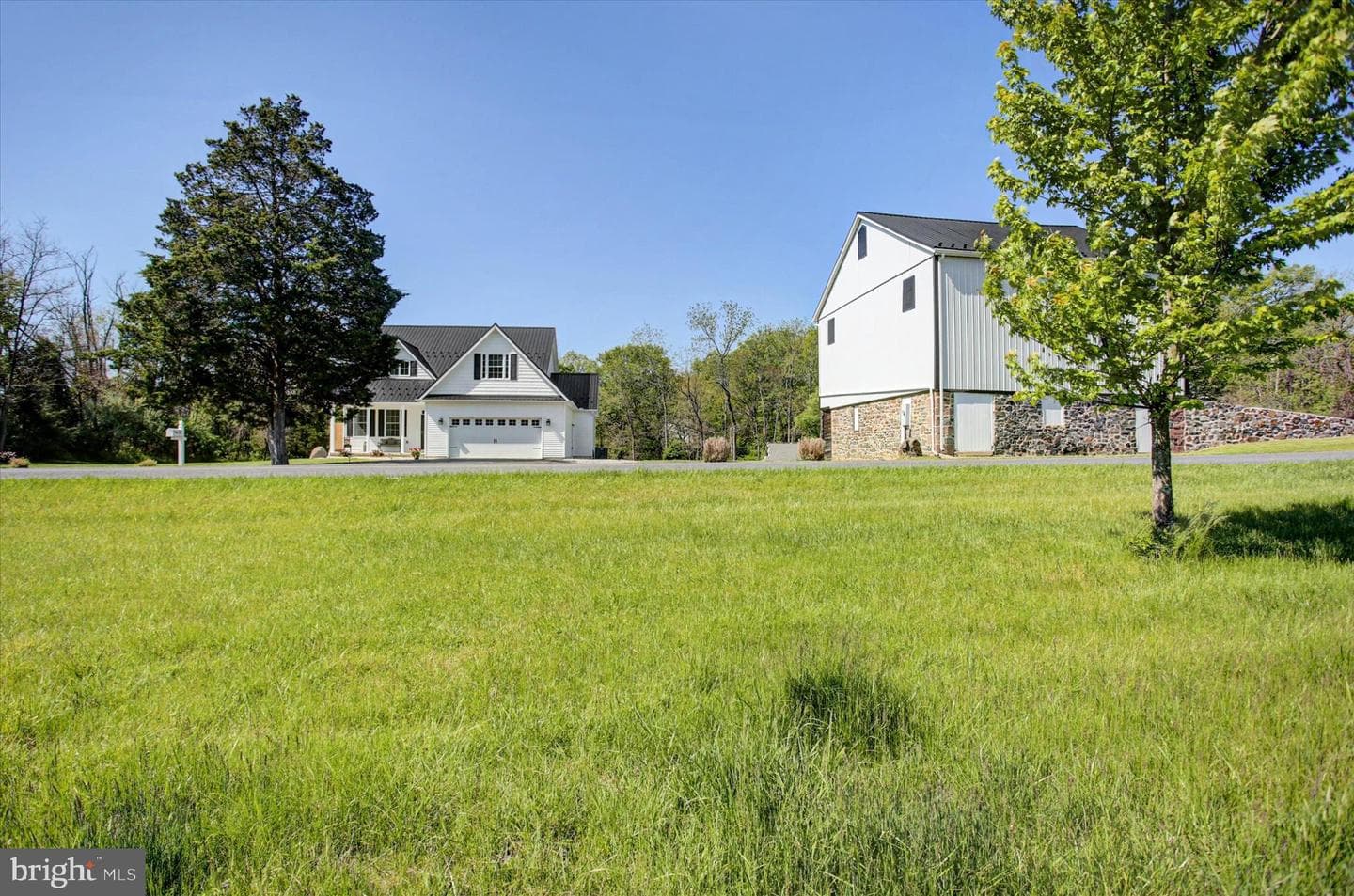 670 Zeigler Road photo 2