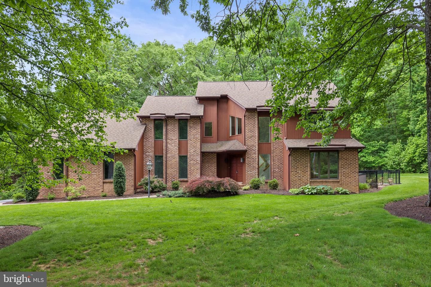 1990 Shulton Drive