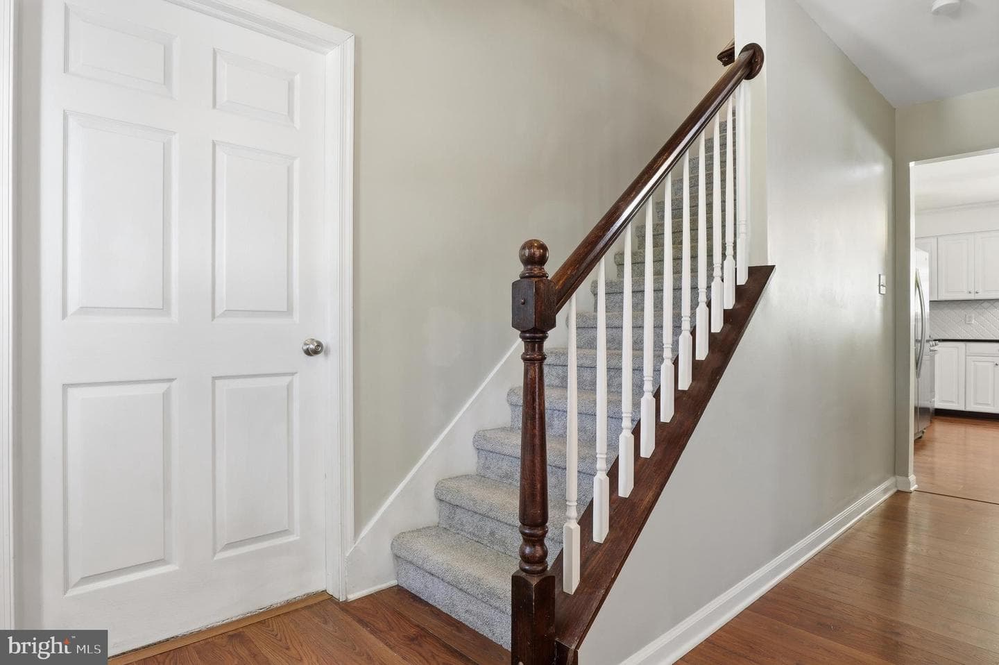 400 White Rose Lane photo 24