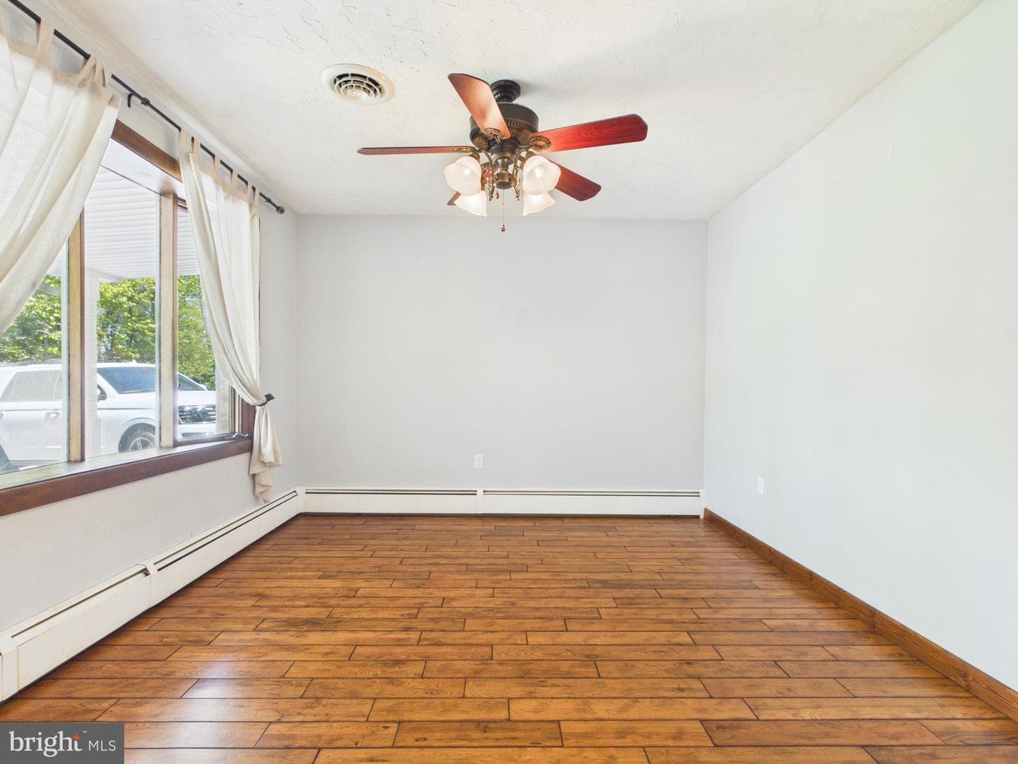 6105 Eyster Avenue photo 14
