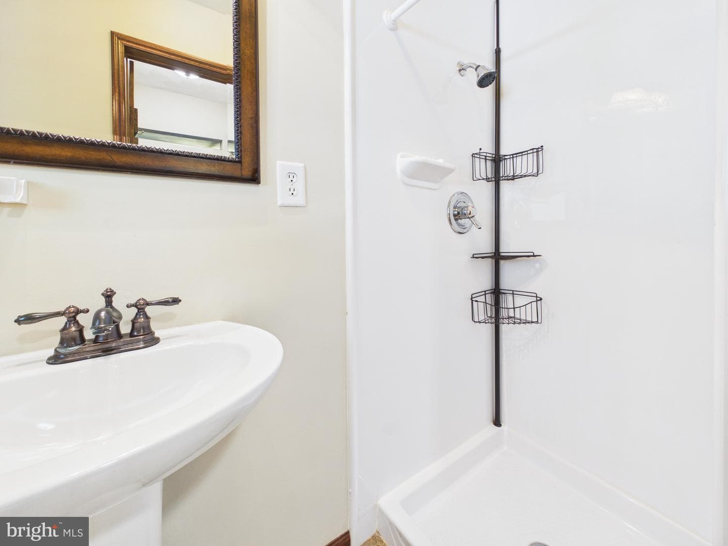 6105 Eyster Avenue photo 36