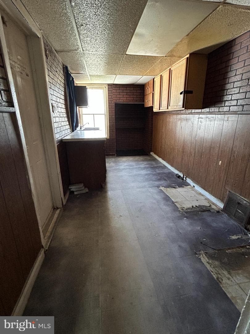 450 E Walnut Street photo 4