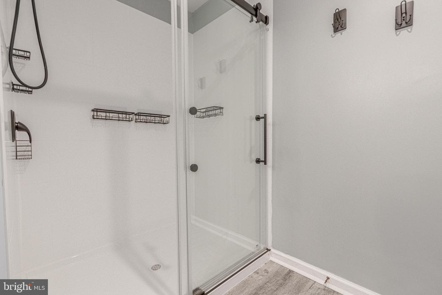 271 Courtney Court photo 41