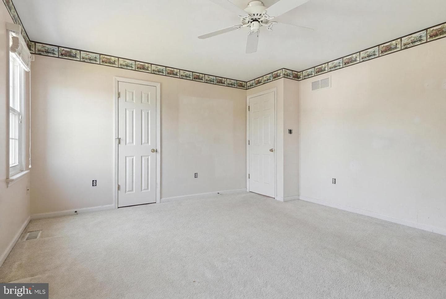 1240 Futurity Drive photo 27