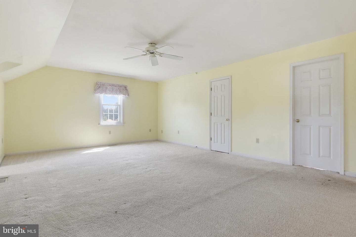 1240 Futurity Drive photo 32