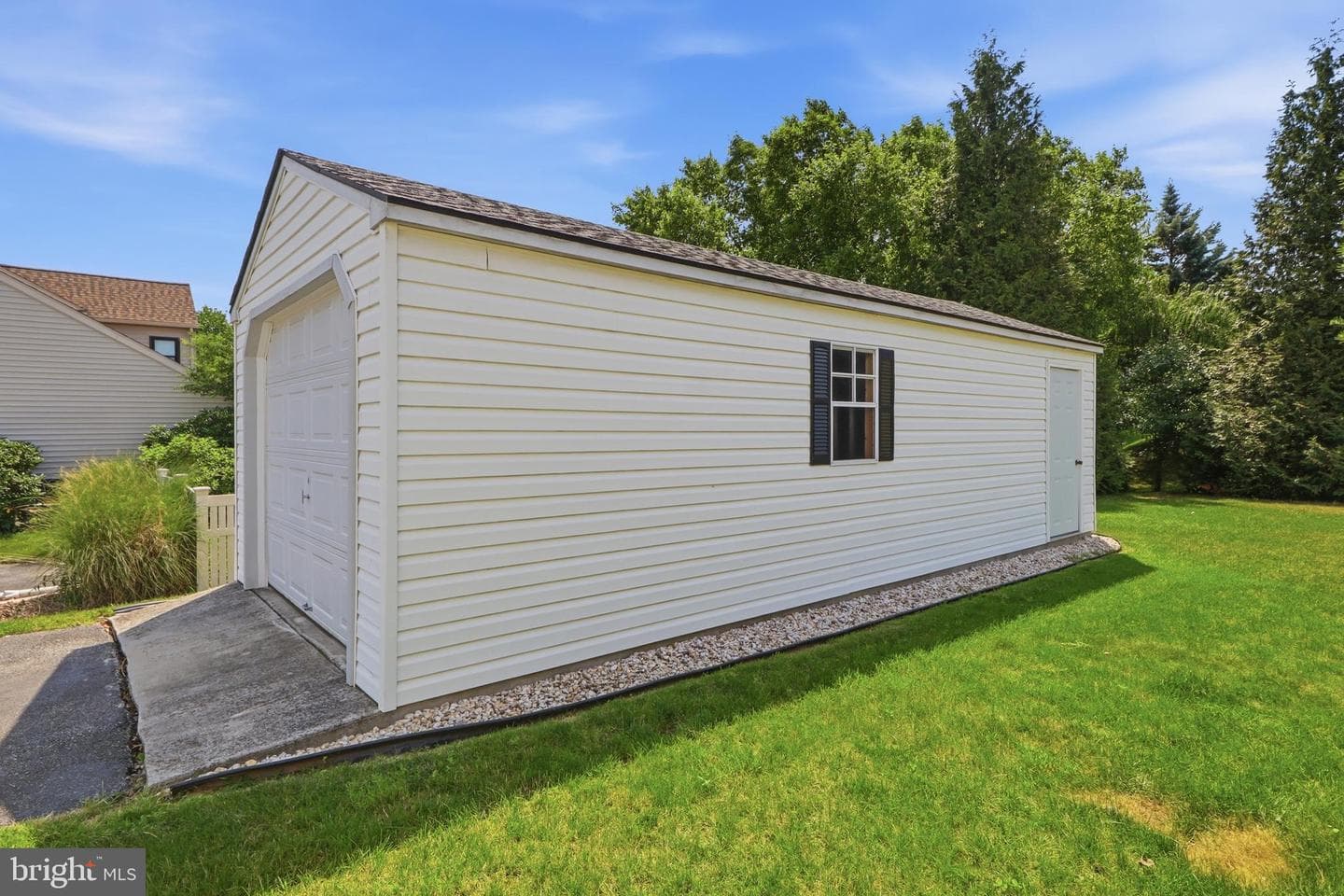1240 Futurity Drive photo 46