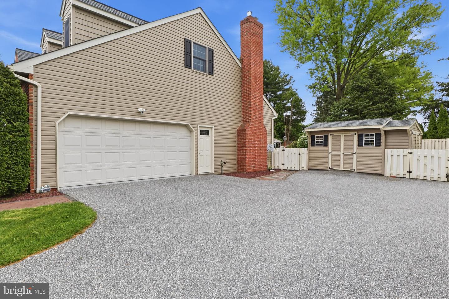 1335 Murifield Drive photo 8