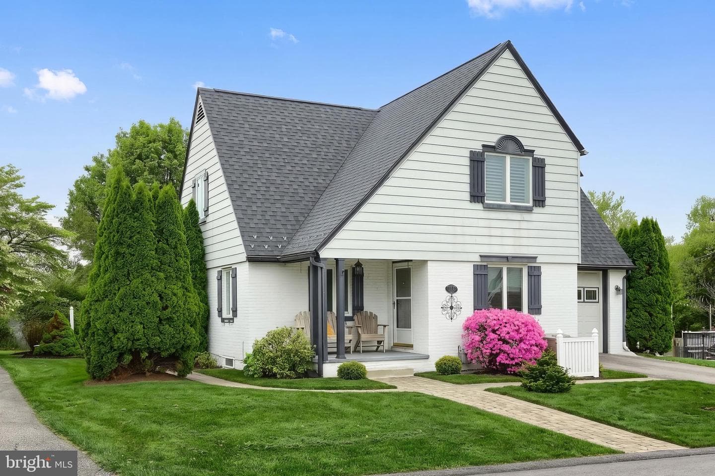 824 Grandview Road photo 2