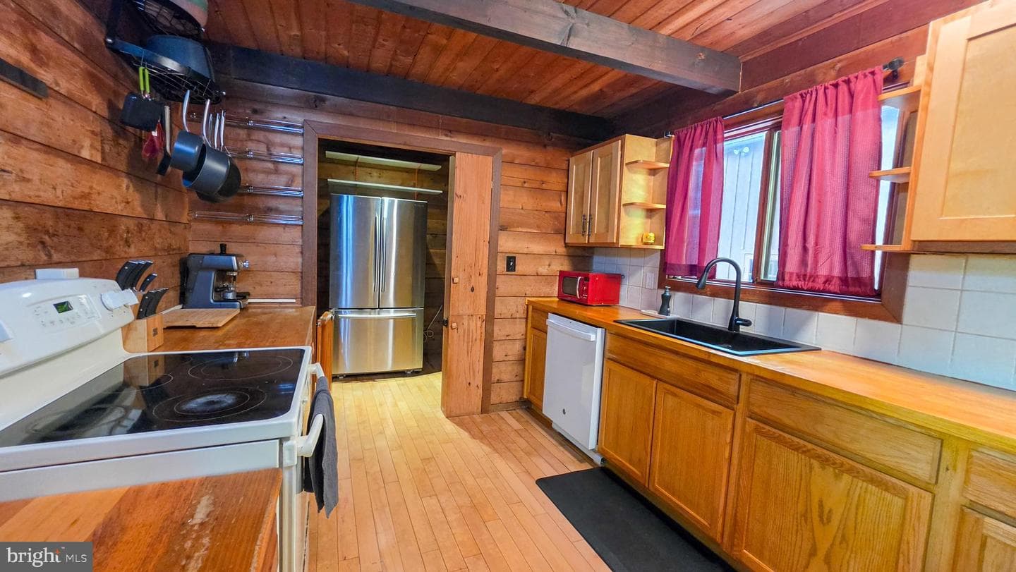 3548 Ridge Road photo 22