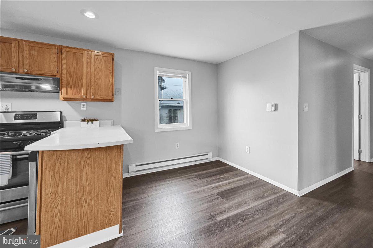 1499 W Princess Street photo 5