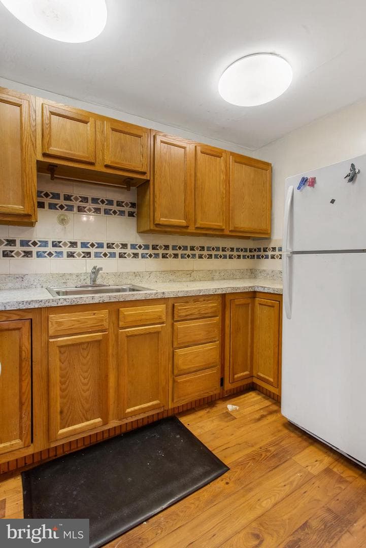772 Baltimore Street photo 11