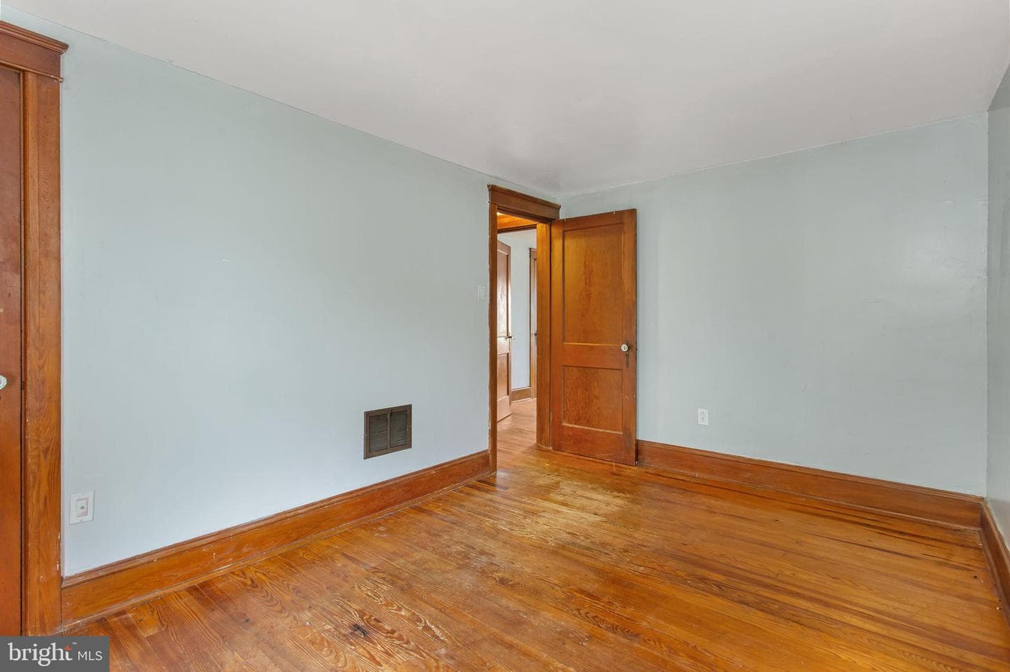 772 Baltimore Street photo 14