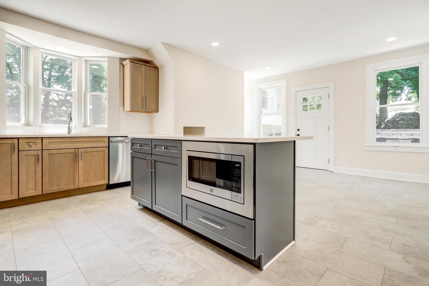 2 N Landvale Street photo 18
