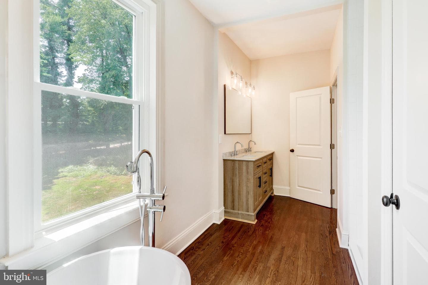 2 N Landvale Street photo 40