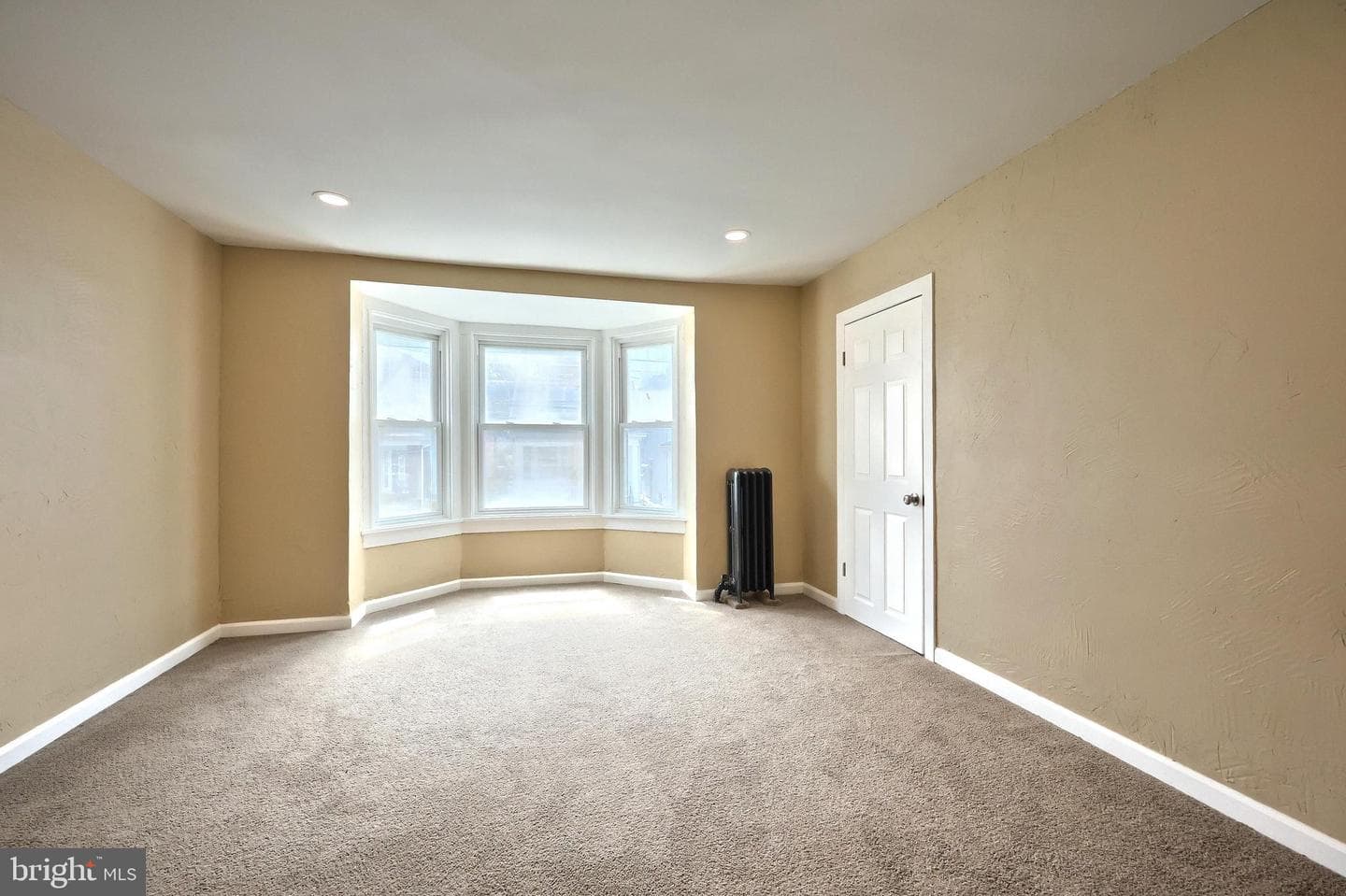 1415 W King Street photo 13