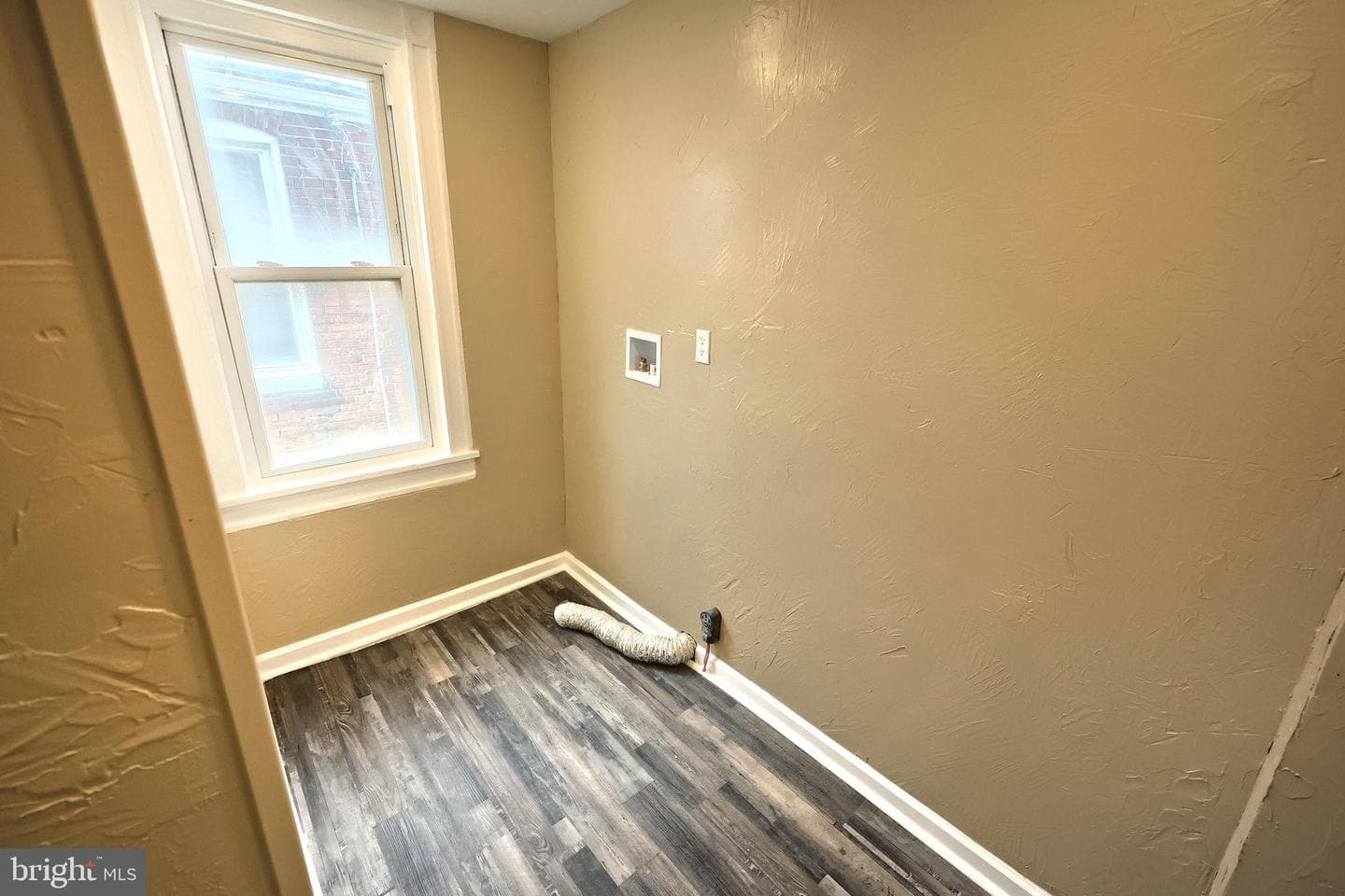 1415 W King Street photo 18