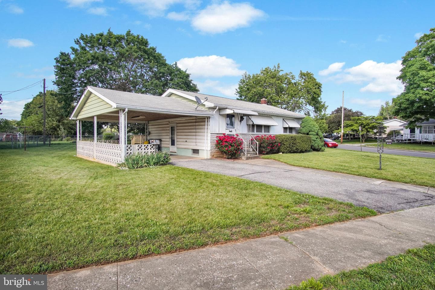 844 Gunnison Road photo 2