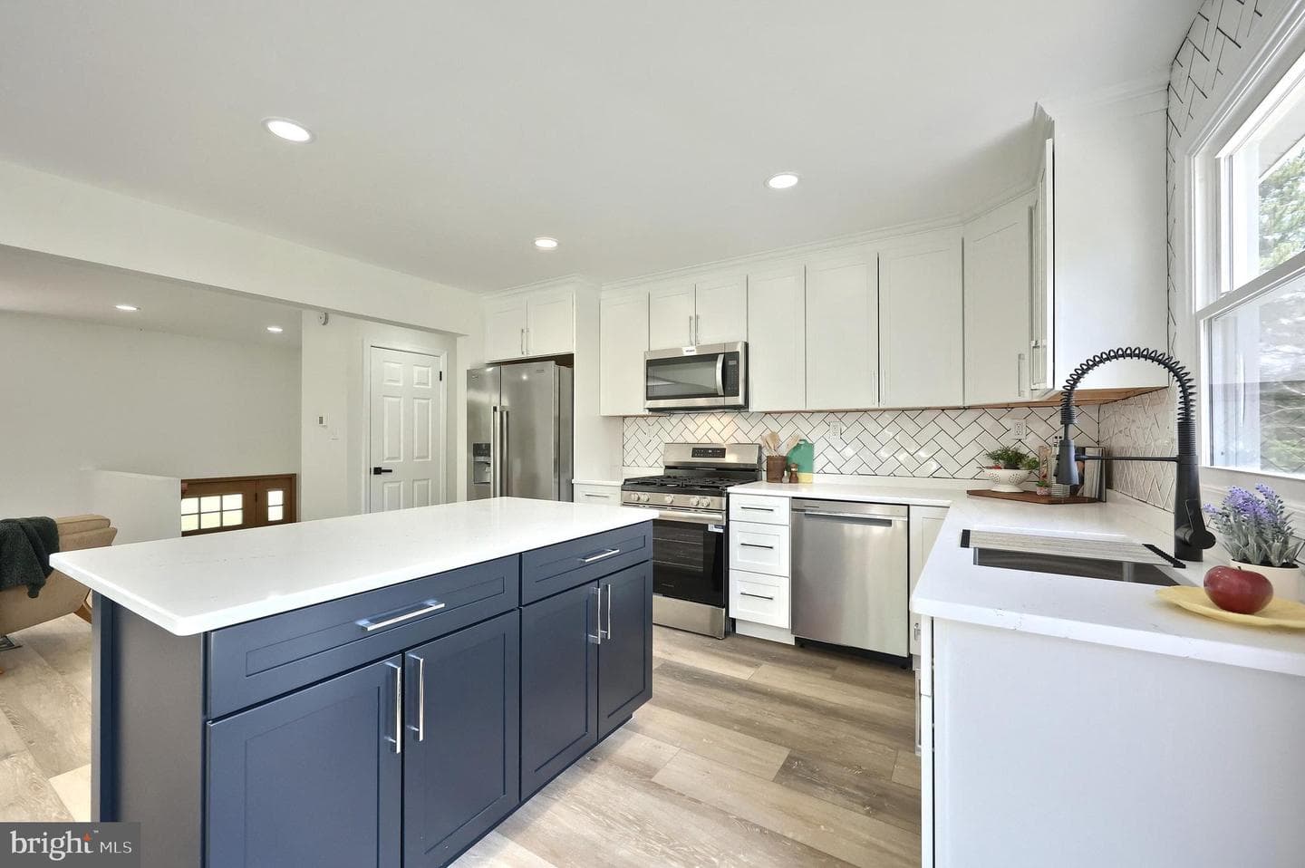 823 Baltimore Street photo 26