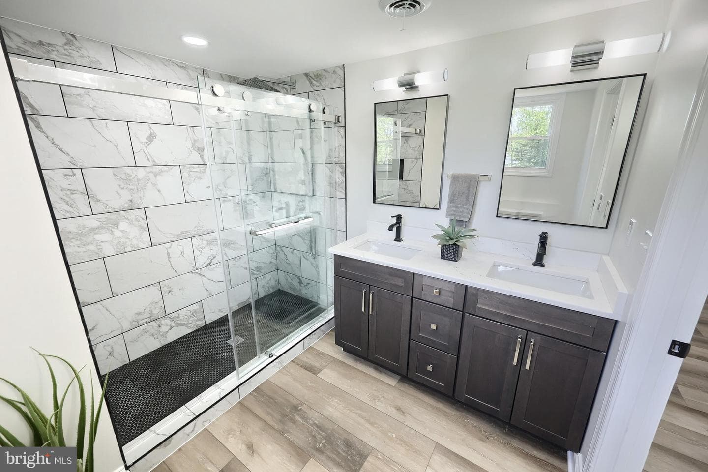 823 Baltimore Street photo 39