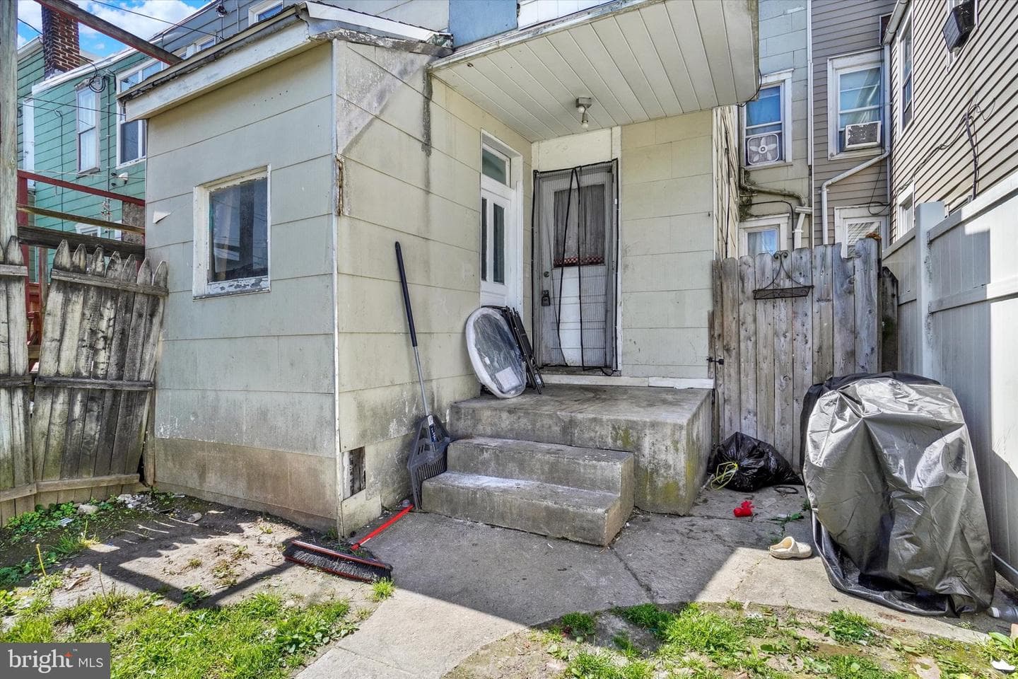 607 N Hartley Street photo 20