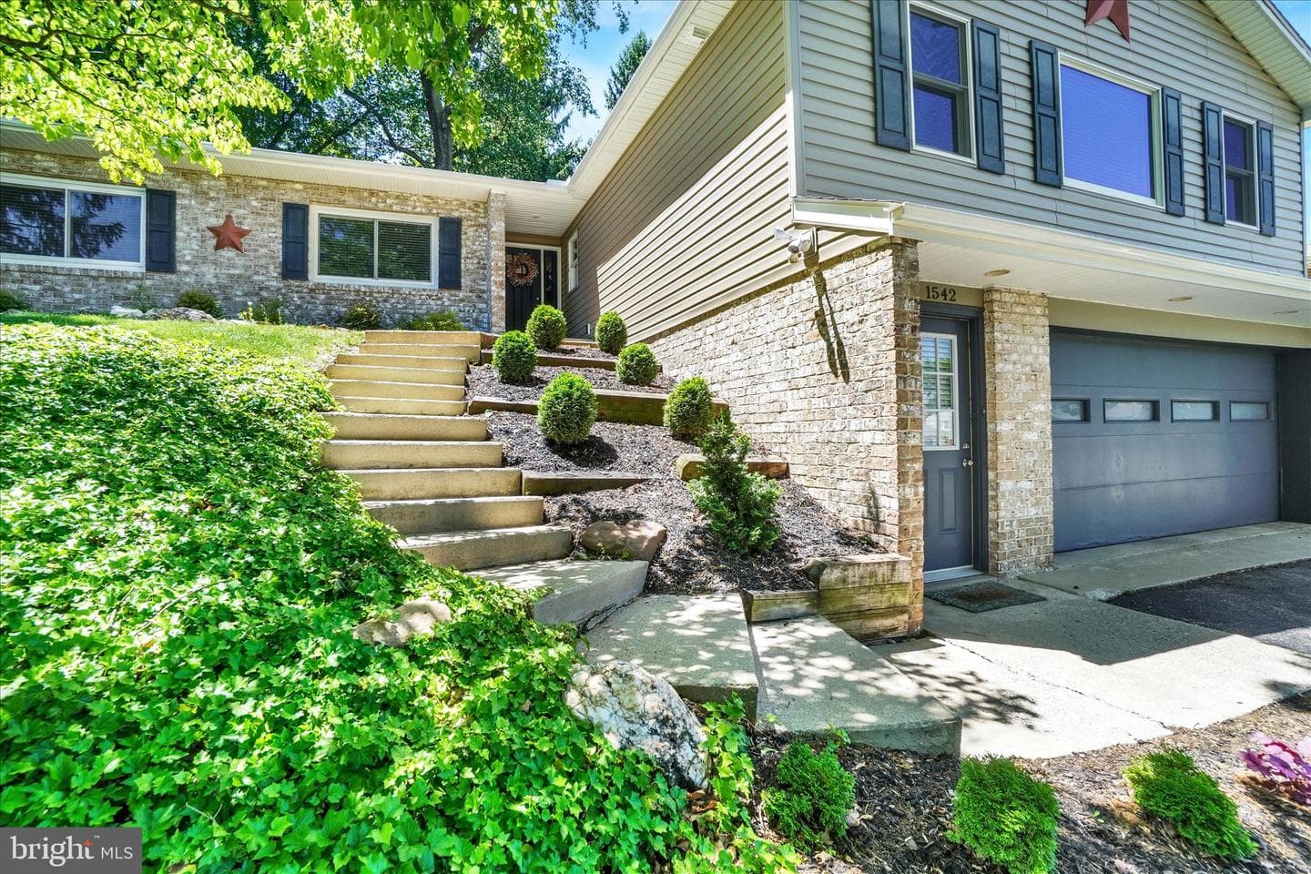 1542 Bonbar Road photo 5