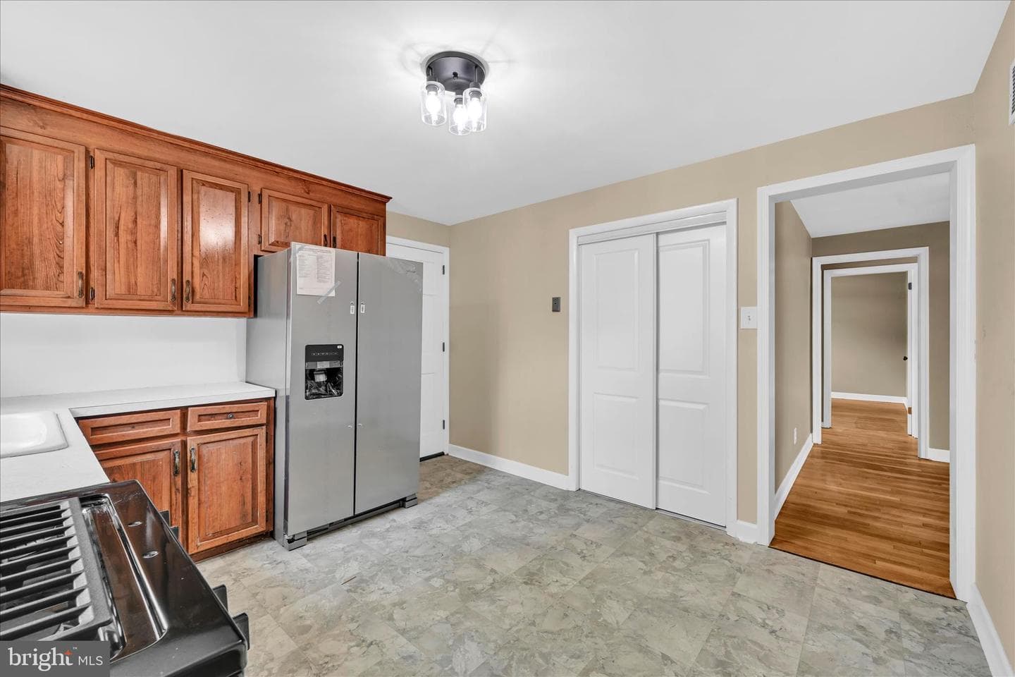 308 E Springettsbury photo 13