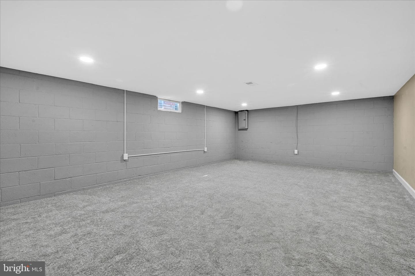 308 E Springettsbury photo 22