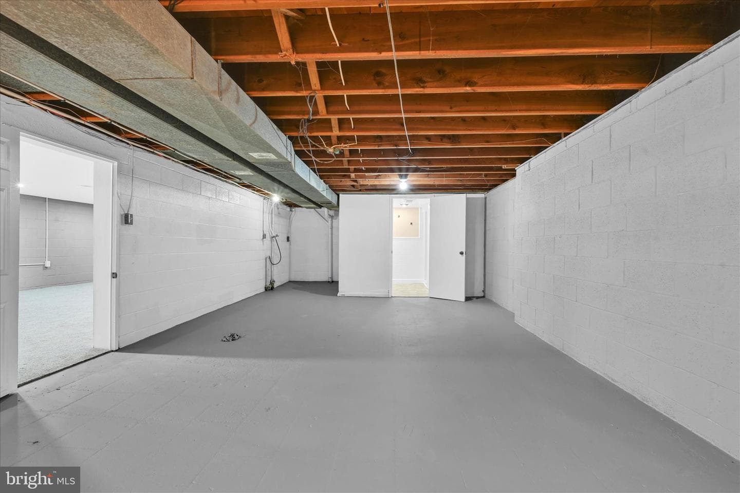308 E Springettsbury photo 25