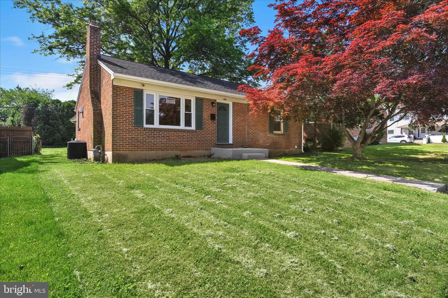 308 E Springettsbury photo 3