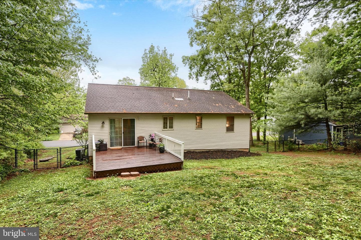 404 Little John Drive photo 31