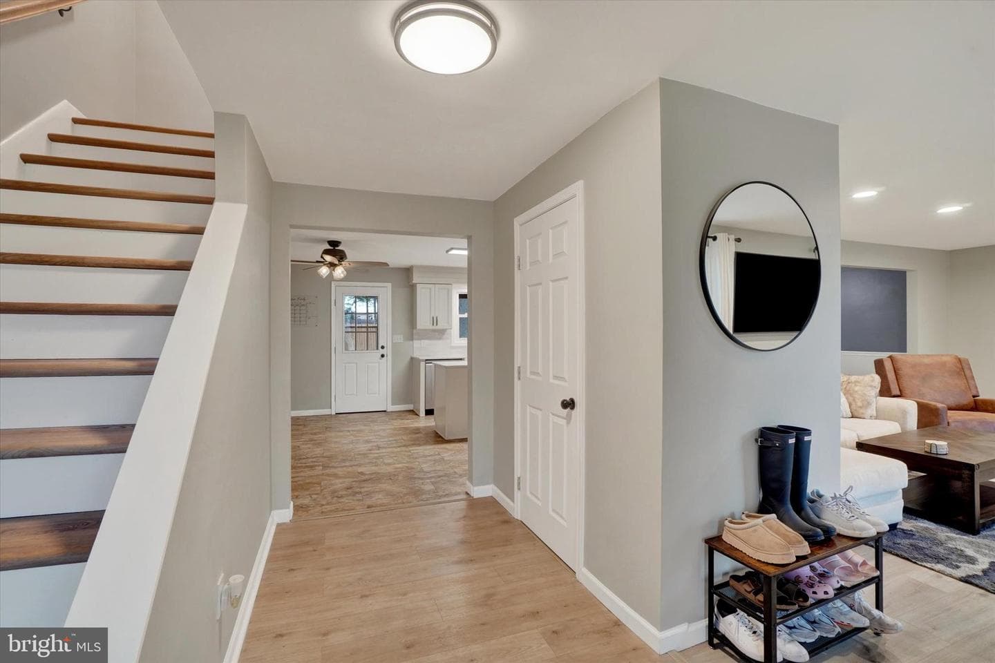 2252 Chestnut Road photo 3