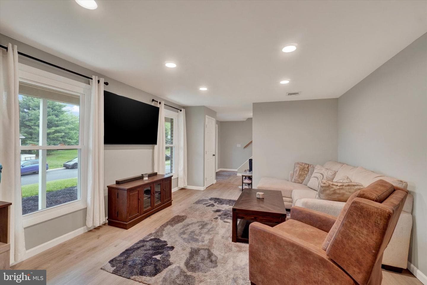 2252 Chestnut Road photo 5