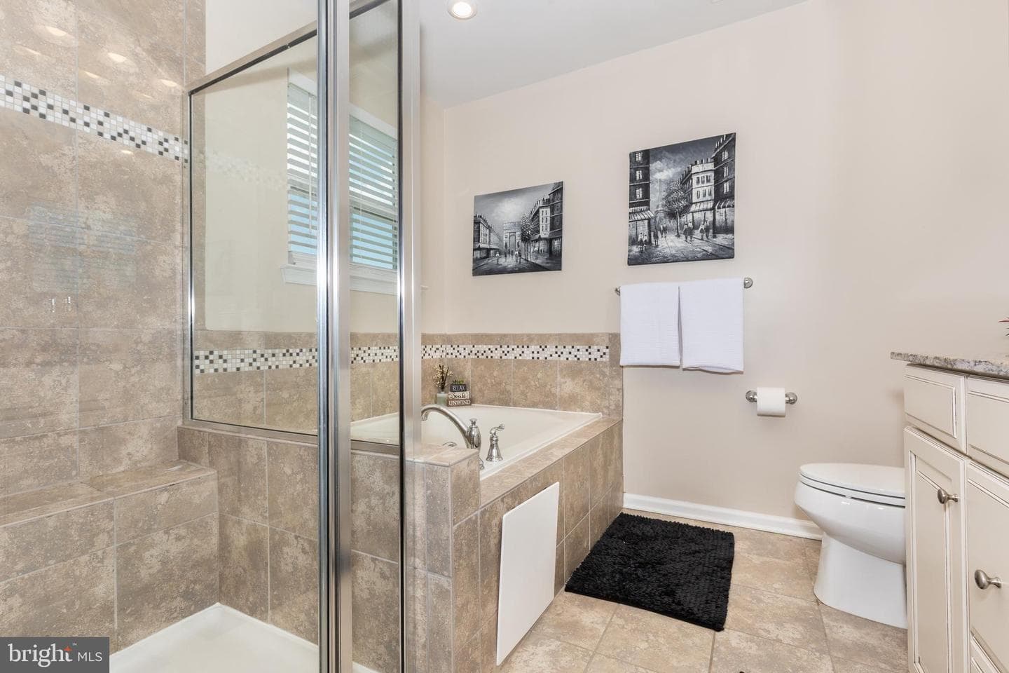 36 Rockdale Drive photo 25