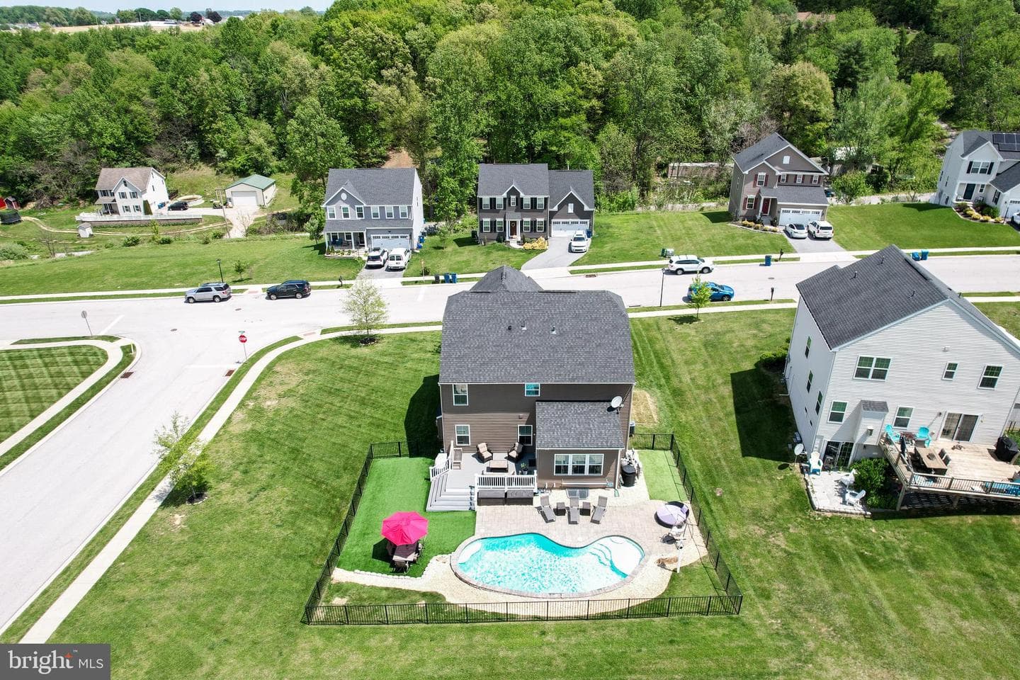 36 Rockdale Drive photo 4