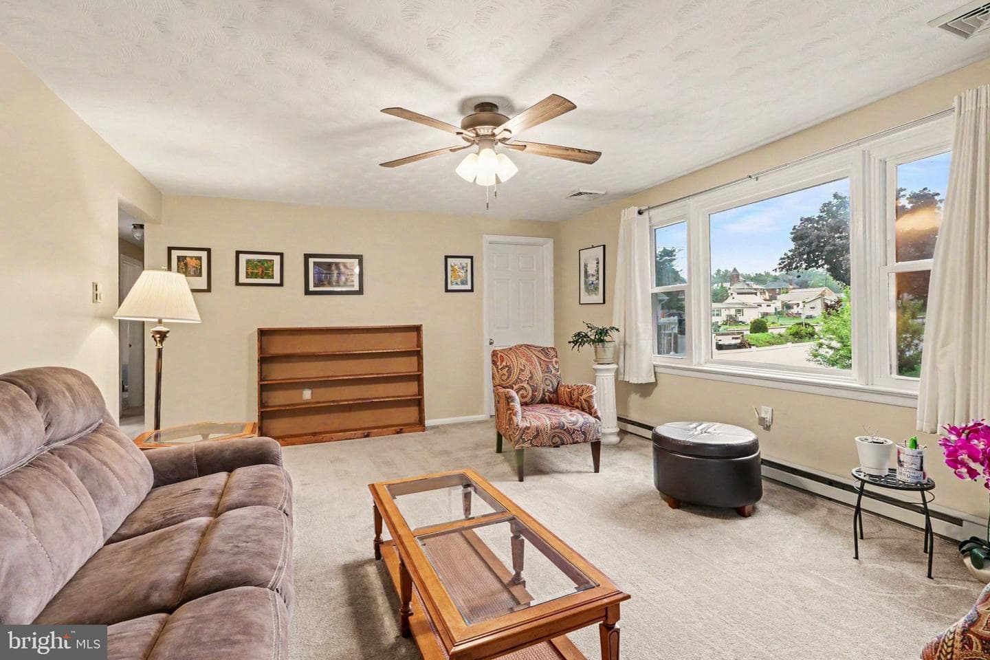 115 Emig Street photo 9