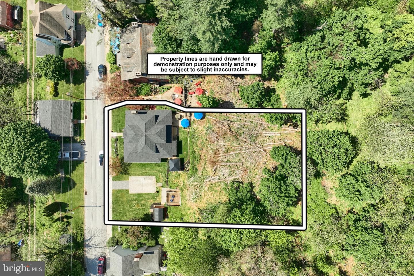 39 Cottage Avenue photo 4