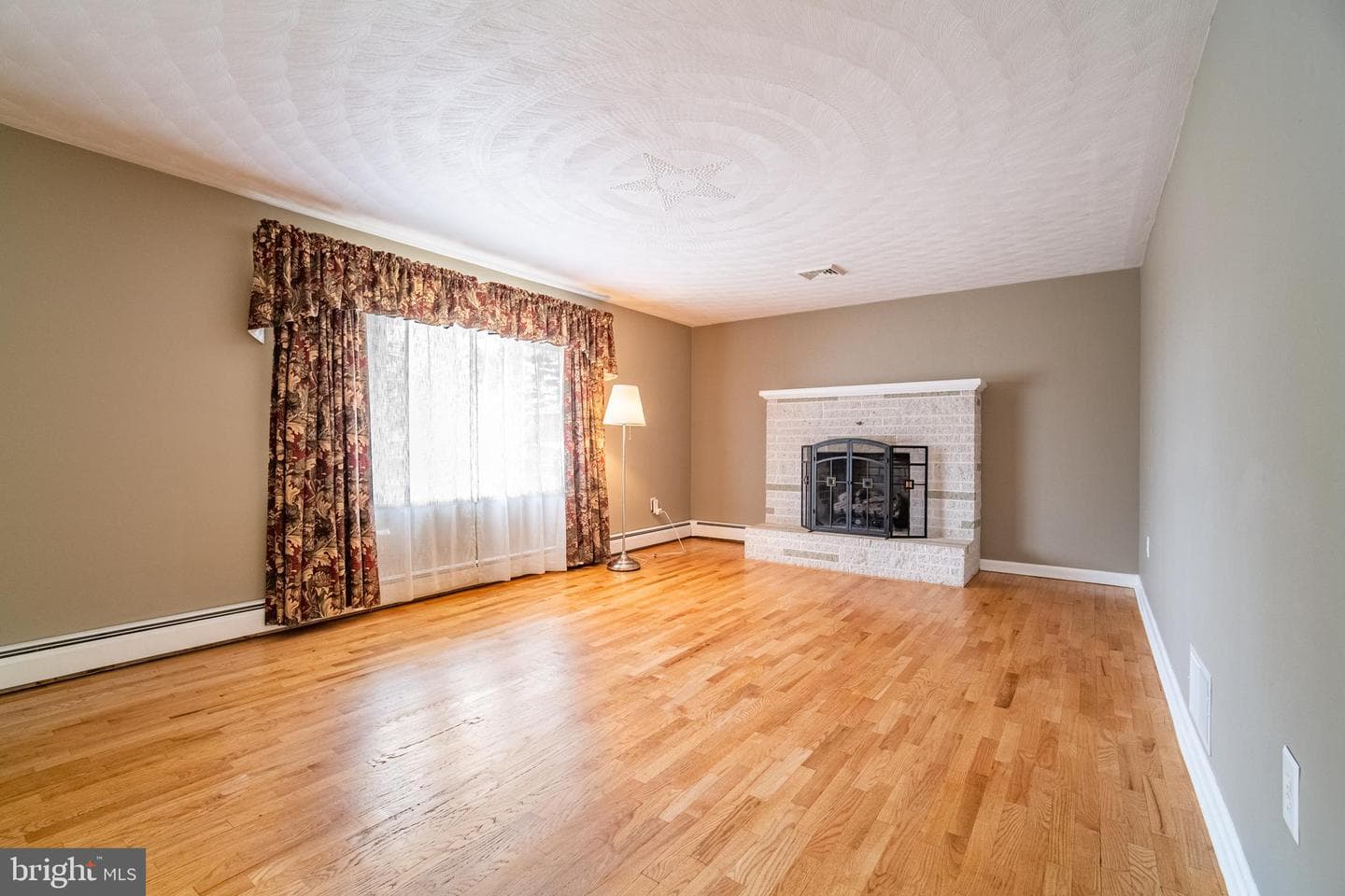 119 E Clearview Drive photo 5